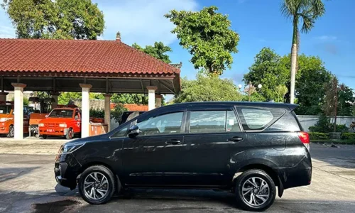 Toyota Innova Reborn Best Rent Bali