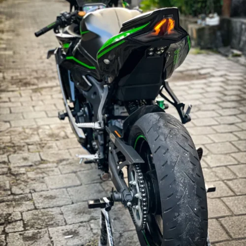 Kawasaki ZX25R ABS 2023 Grey Green