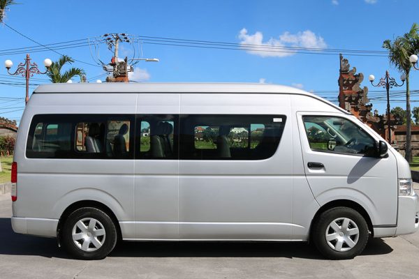 Hiace Commuter