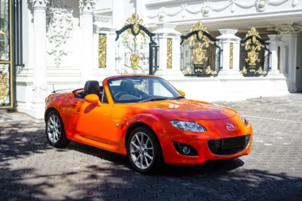 MAZDA MIATA CABRIO ORANGE Best Rent Bali