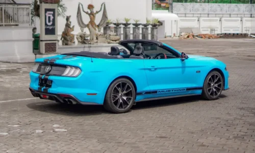 MUSTANG CABRIOLET BLUE Best Rent Bali