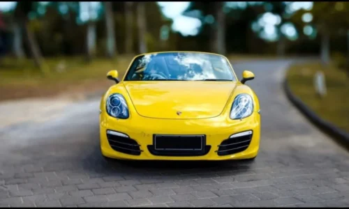 Porsche Boxter Yellow